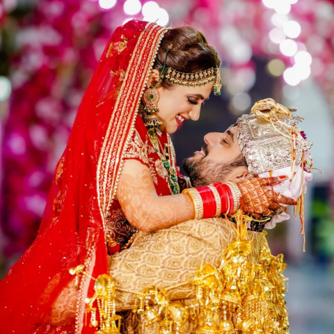 Pre Wedding Couple Photoshoot Ideas Wallpapers Pics