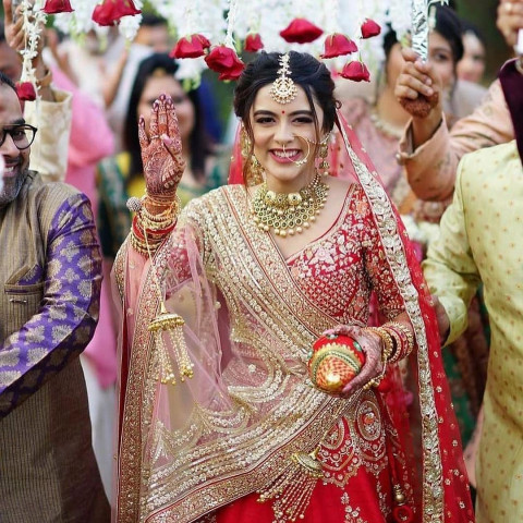 Pre Wedding Girls Photoshoot Ideas and Tips Pictures