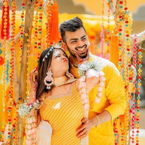Pre Wedding Photoshoot Dresse For Haldi Pictures