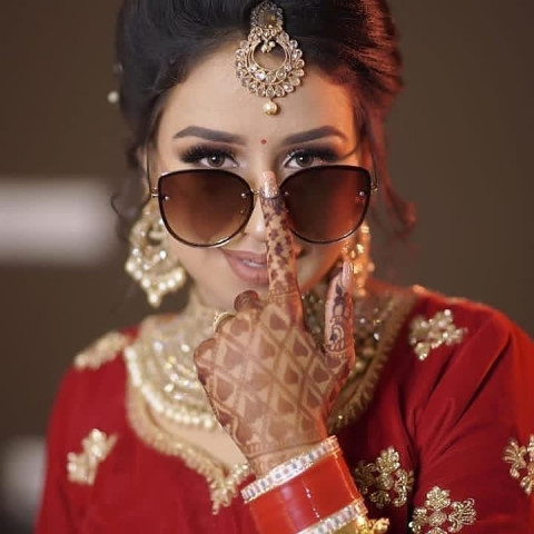 Pre Wedding Photoshoot Styles Pictures For Girls