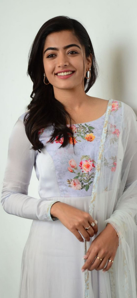 Rashmika Mandanna Beautiful Dress Mobile Wallappers HD