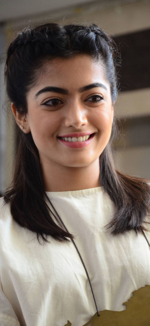 Rashmika Mandanna Beautiful Dress Mobile Wallappers HD