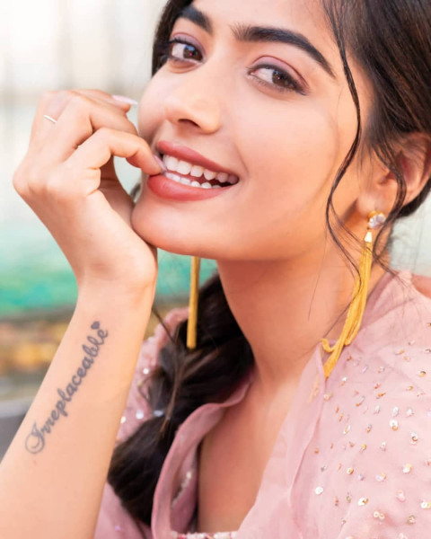 Rashmika Mandanna best Hot wallpapers Images Download