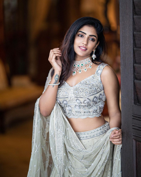 Rashmika Mandanna Cute Photos mobile Wallappers HD