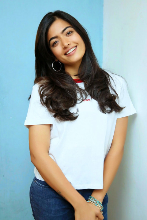 Rashmika Mandanna HD Wallpapers For Mobile Images