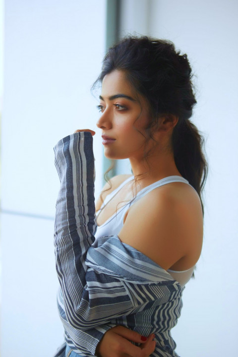Rashmika Mandanna HD Wallpapers For Mobile Images