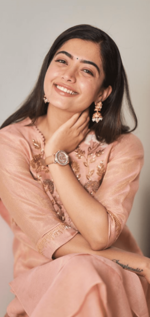 Rashmika Mandanna Hot HD Photos & Mobile Wallpapers HD