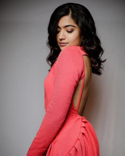 Rashmika Mandanna Photos For Mobile Wallpapers Full HD