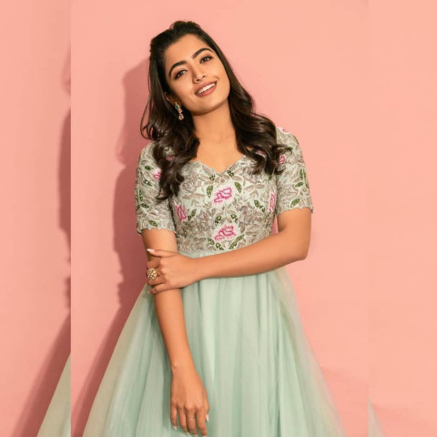 Rashmika Mandanna Smile Photos mobile Wallappers HD