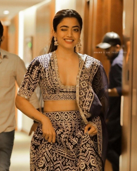 Rashmika Mandanna Stills Pictures Mobile Images HD