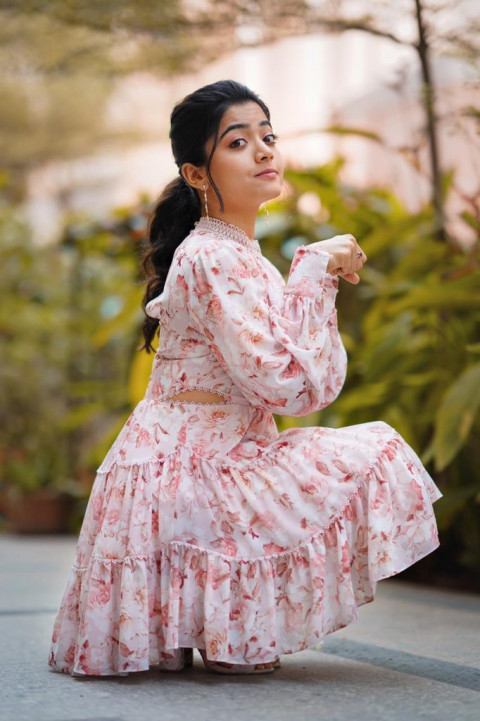 Rashmika Mandanna Stills Pictures Mobile Images HD