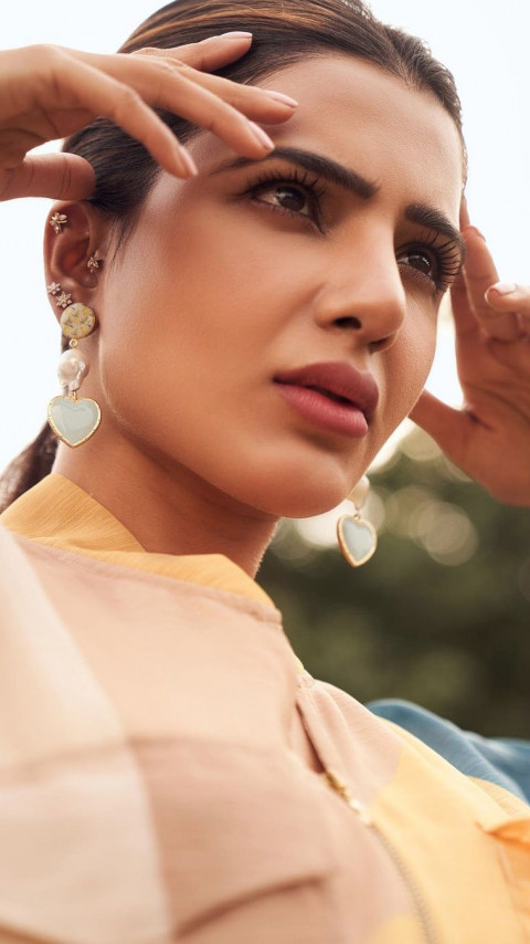 Samantha Akkineni South Actress Wallpaper For Mobile Dp