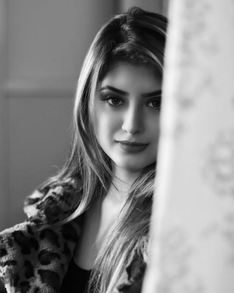Sexy Arishfa Khan Photos Download Images (4)