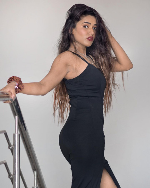 Sexy Model Gima Ashi photos Download HD