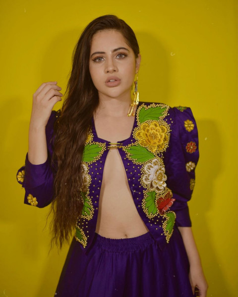 Sexy Urfi Javed Beautiful HD Photos Mobile   Wallpapers