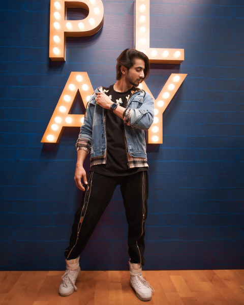 Stylish Mr  Faisu Handsome Look Pictures Dp