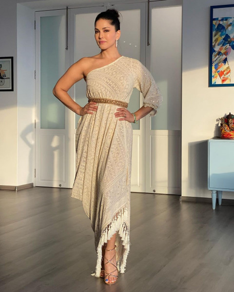 Sunny Leone Hot Look Pictures Images Full HD