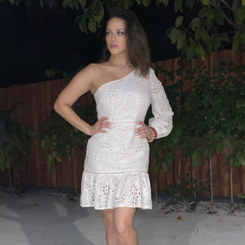Sunny Leone Hot Look Pictures Images Full HD Photos