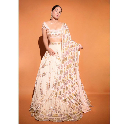 TV Actress Hina Khan Hot Wallpaper Images  DP HD