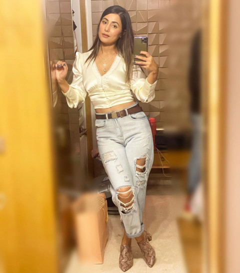 TV Actress Hina Khan Wallpaper Images For Mobile Photos
