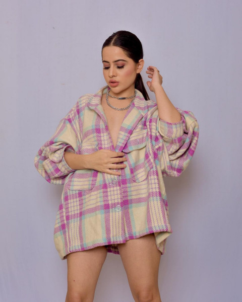 Urfi Javed Beautiful Hot HD Latest Photos Mobile Pictures