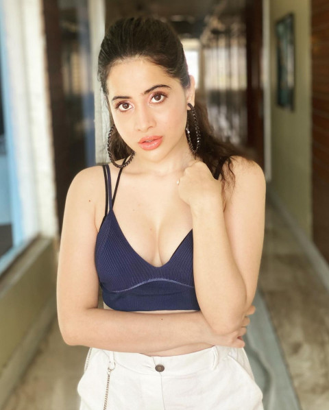 Urfi Javed Hot Beautiful HD Dp Mobile