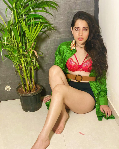 Urfi Javed Hot Beautiful HD Photoshoot Photos  Wallpapers