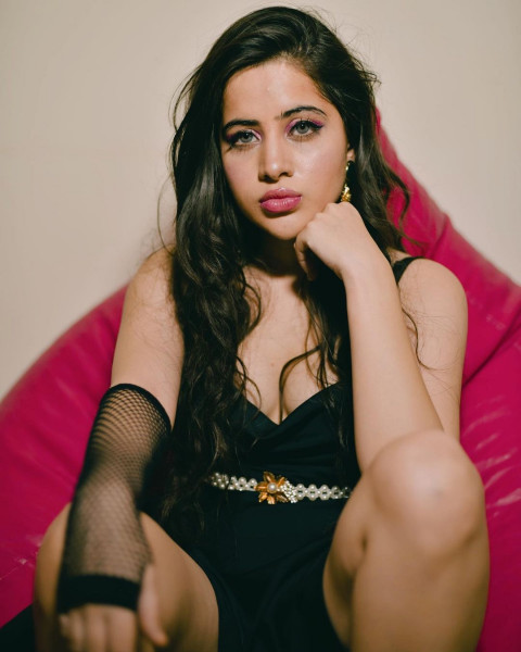Urfi Javed Hot Beautiful HD Photoshoot Pics Wallpapers