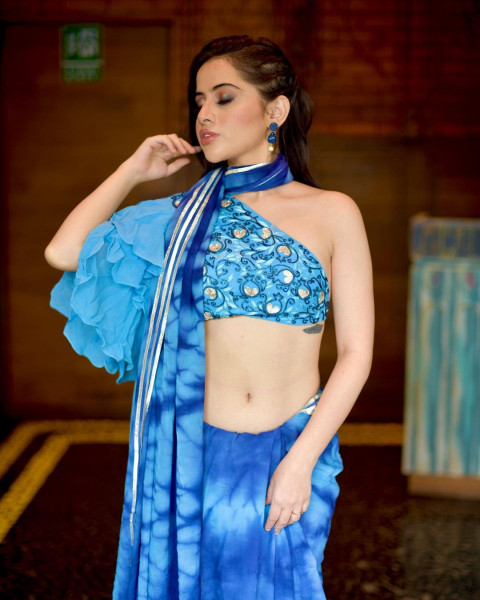 Urfi Javed Latest Beautiful Full HD Photos Mobile   Wallpapers
