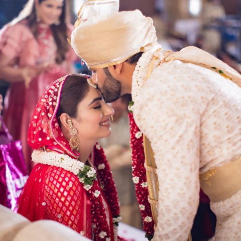 Wedding Couple Pic Full HD For Photoshoot Ideas