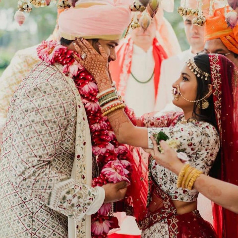 Wedding Couple Pic Full HD For Photoshoot Ideas