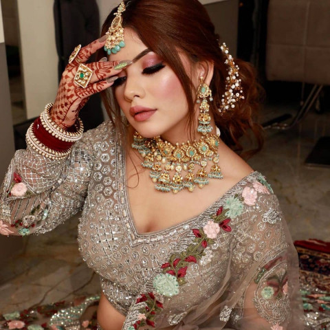 Wedding Photoshoot Poses Girl Pictures Full HD