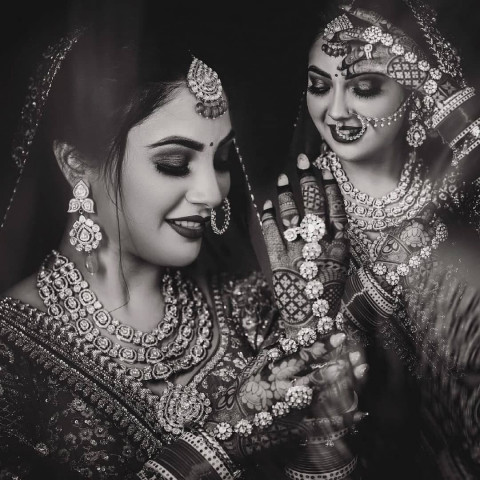 Wedding Photoshoot Poses Indian Girls Wallpapers HD