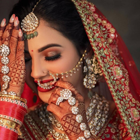 Wedding Photoshoot Poses Indian Girls Wallpapers HD
