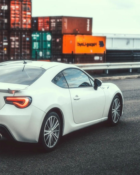 White Car Editing Background Download For CB PicsArt