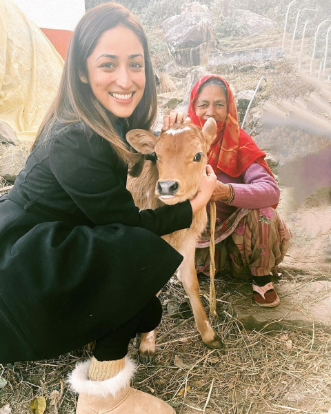 Yami Gautam Cute hd Wallpapers Images Photo