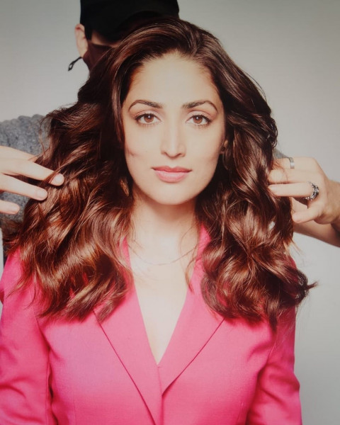 Yami Gautam Wallpapers Images WhatsApp DP Pics Free