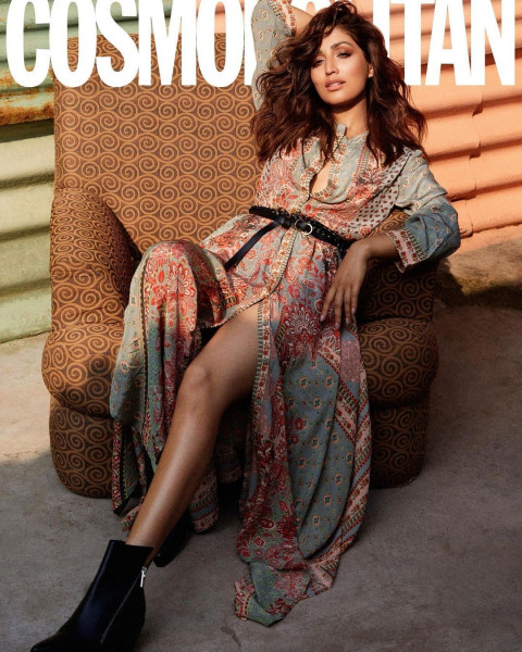 Yami Gautam Yoga Gym HD Wallpapers Images Photos